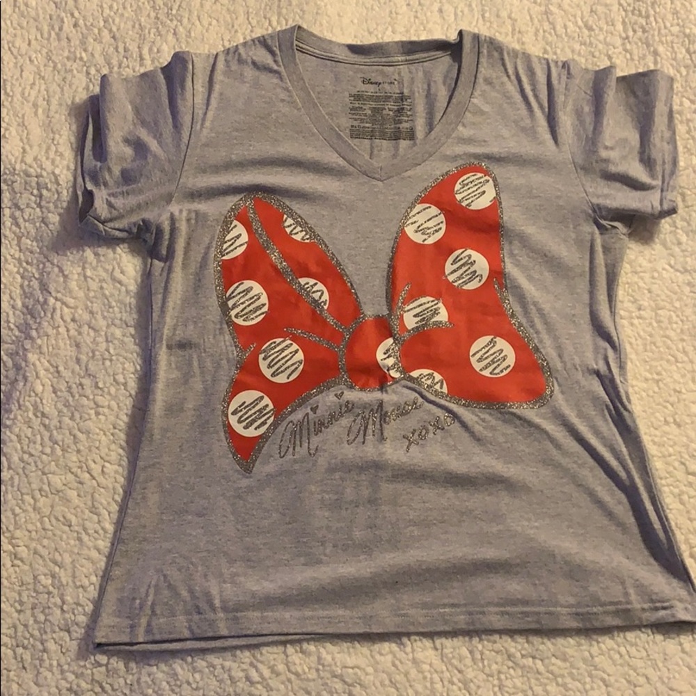 Disney Minnie Mouse shirt. Worn once!!!